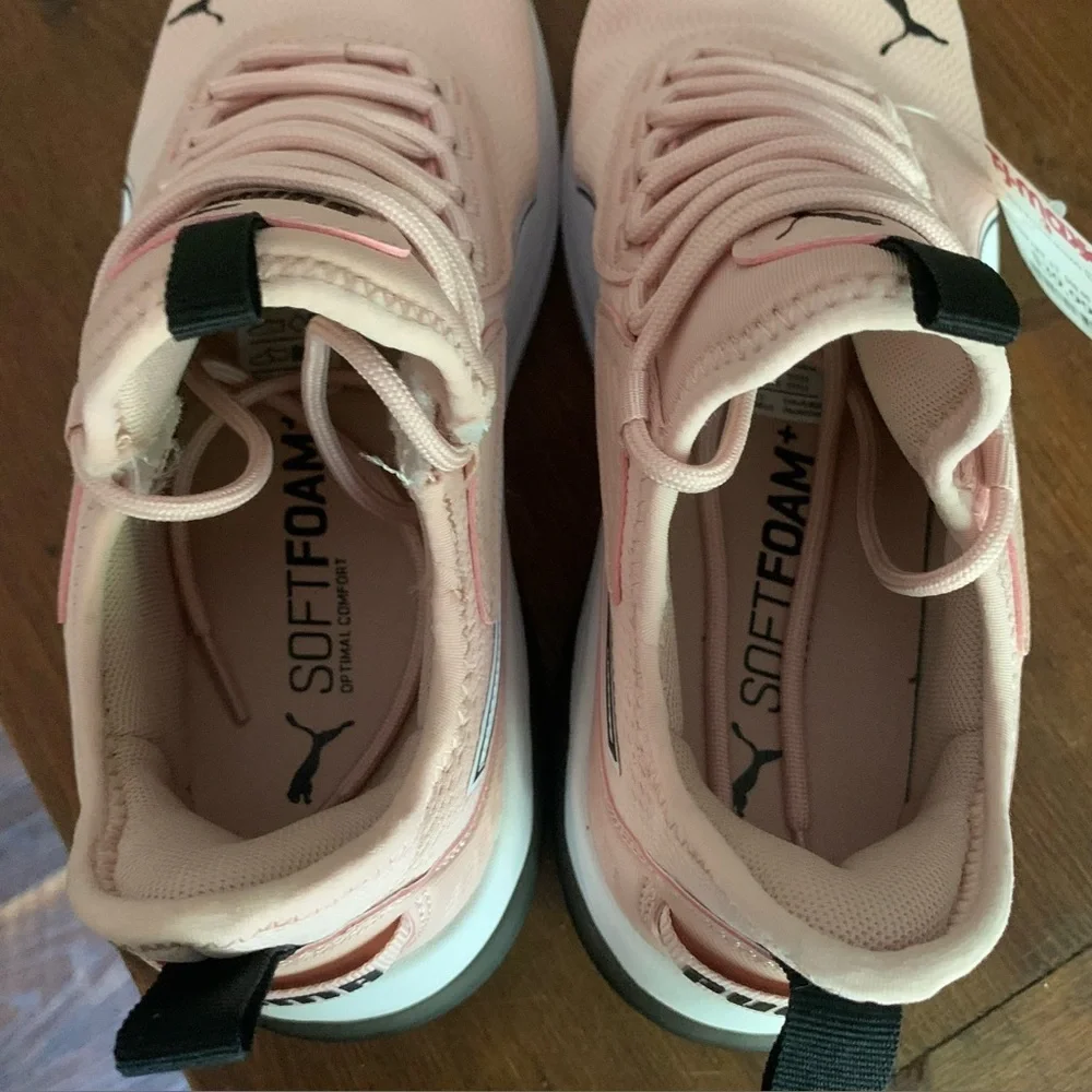 PUMA NWOB Womens Amplifier Soft Lace Up Sneakers Shoes Casual Pink Sz 8